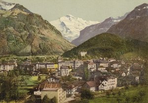伯尔尼高原：因特拉肯，全景（彩色照片） 作者 瑞士摄影师
