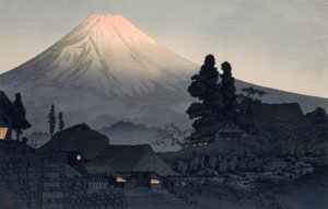从水洼看富士山
