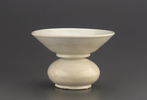Slop jar，大概河北省，9世纪（陶瓷） 作者 唐代中文学校