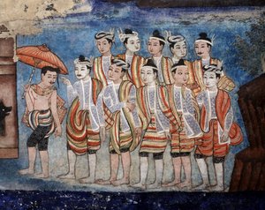 一群泰雅（Shan）男子，描绘Sang Thong Tales（壁画）的Viharn laikam壁画的细节 作者 泰国学校