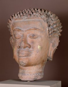Haripunjaya王国（赤土陶器）佛头