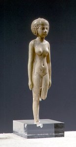 裸体女人雕像（象牙） 第三次