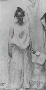 Weda Cook with Antique Cast, c. 1892. 作者 托马斯·埃金斯
