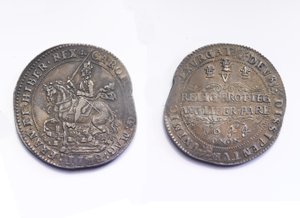 牛津皇冠，1644（金属） 作者 托马斯·J·罗林斯