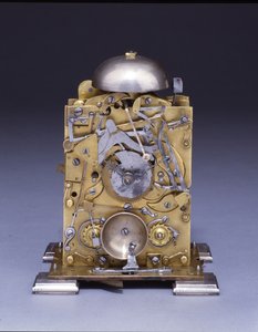 微型撞击式支架钟，编号222，约1695年
