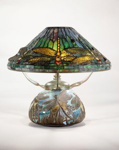 蒂芙尼工作室（Tiffany Studios）蜻蜓台灯