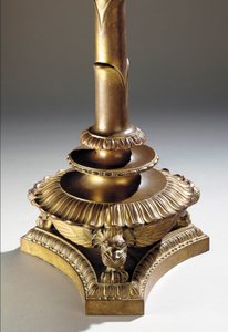 &39;Poppy&39;落地灯，约1910年（含铅玻璃和镀金青铜）