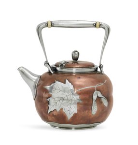 茶壶，约1880年（银和铜）