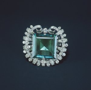 Hooker Emerald，1950年（祖母绿和镶嵌铂金的钻石） 作者 蒂芙尼公司
