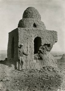 埃及卡斯尔伊布里姆（Qasr Ibrim）墓地大墓，摄影师：Ugo Monneret de Villard 作者 乌戈·莫内雷·德·维拉德