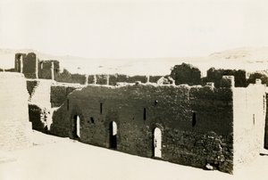 埃及阿斯旺，圣西缅修道院下层梯田中的住所，摄影师：Ugo Monneret de Villard 作者 乌戈·莫内雷·德·维拉德