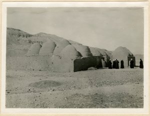 埃及梅迪内特哈布，圣徒西奥多和阿克拉迪奥修道院，摄影师：Ugo Monneret de Villard 作者 乌戈·莫内雷·德·维拉德