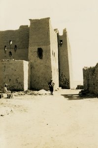 埃及阿斯旺圣西缅修道院，摄影师：Ugo Monneret de Villard