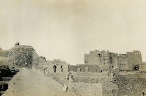圣西缅修道院，从东南方向看，埃及阿斯旺，摄影师：Ugo Monneret de Villard