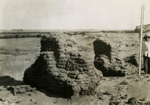 埃及卡斯尔伊布里姆（Qasr Ibrim）墓地中的坟墓，摄影师：Ugo Monneret de Villard 作者 乌戈·莫内雷·德·维拉德
