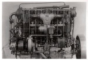 齐柏林飞艇LZ 6的115 PS戴姆勒飞艇发动机，c1909-1910 1933年 作者 不明