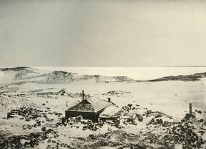 向北看小屋的景色。，c1908，1909。 作者 不明