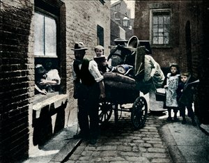 1901年在伦敦Slumopolis搬家 作者 不明