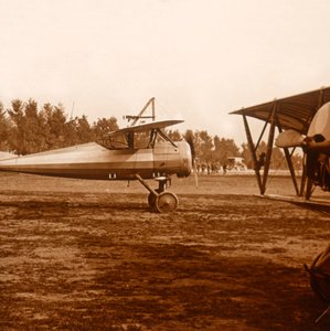 飞机起飞，c1914-c1918 作者 不明