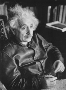 艾伯特·爱因斯坦（Albert Einstein），德国-瑞士-美国数学家和物理学家 作者 不明