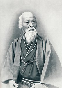 一位身着盛装的日本老年医生，1902年 作者 不明