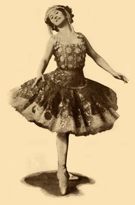 安娜·帕夫洛娃（Anna Pavlova），摄于1910年。 作者 不明