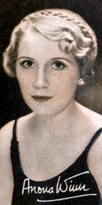 Anona Winn MBE出生于Anona Edna Wilkins，1904-1994年，1935年 作者 不明