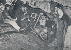1923年在维多利亚金矿工作中。 作者 不明