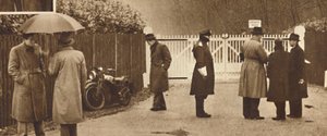 1936年，在贝尔维德雷堡（Fort Belvedere）的盖茨（Gates） 作者 不明