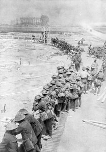 1917年6月6日，比利时梅西内斯战役的前一天，澳大利亚军队 作者 不明
