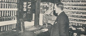 1926年，威斯敏斯特的自动售票机和自动找票机 作者 不明