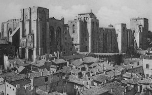 阿维尼翁-教皇宫东侧，c1925 作者 不明