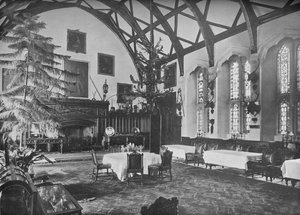 格洛斯特伯克利城堡-费兹哈丁勋爵，1910年 作者 不明