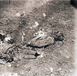 死去的士兵尸体，c1914-c1918 作者 不明