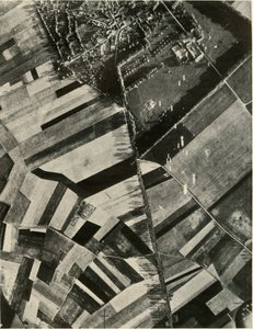 1939年至1940年，1941年，英国对敌车队炸弹。 作者 不明