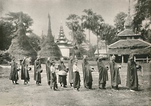 缅甸傻瓜收集施舍，1900年。 作者 不明