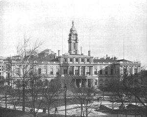 美国纽约市政厅，摄于1900年。 作者 不明