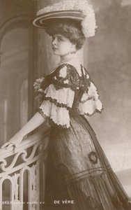 德维尔（1879-1934），c1930。 作者 不明