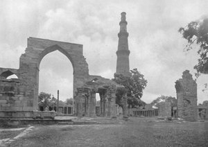 德里-库图卜清真寺和遗址全景-c1910。 作者 不明