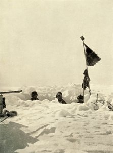 挖掘以确定覆盖仓库的积雪深度，c1908，1909年。 作者 不明