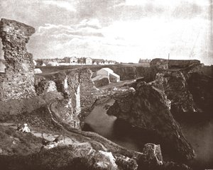 邓巴城堡，苏格兰东洛锡安，1894年。 作者 不明
