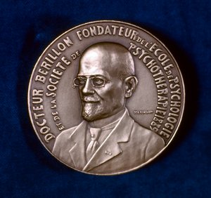 埃德加·贝永（Edgar Berillon），法国心理学家，1929年 作者 不明