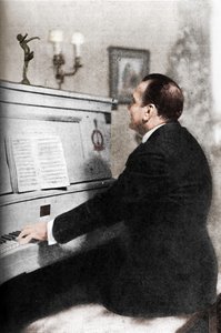 恩里科·卡鲁索（Enrico Caruso）-意大利钢琴著名男高音，c1925年 作者 不明