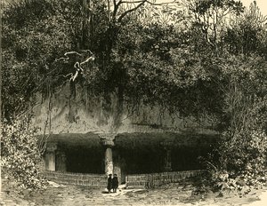1890年，在Elephanta孟买总统府的洞穴入口。 作者 不明