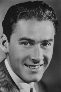 埃罗尔·弗林（Errol Flynn）1909-1959，澳大利亚演员，c1930年代 作者 不明