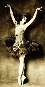 Felia Doubrovska，20世纪的俄罗斯芭蕾舞演员兼老师。 作者 不明