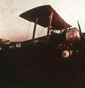 战斗机起飞，c1914-c1918 作者 不明