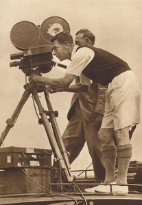电影制片人-在他的男孩子夏令营之一中制作电影记录，1927年-1937年 作者 不明