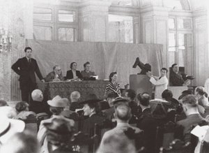 菲舍尔（Fischer）拍卖卢塞恩的《堕落的艺术》，1939年 作者 不明