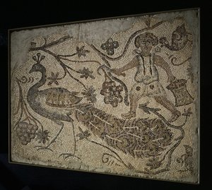 马赛克地板：带孔雀的葡萄收割机，400s。 作者 不明